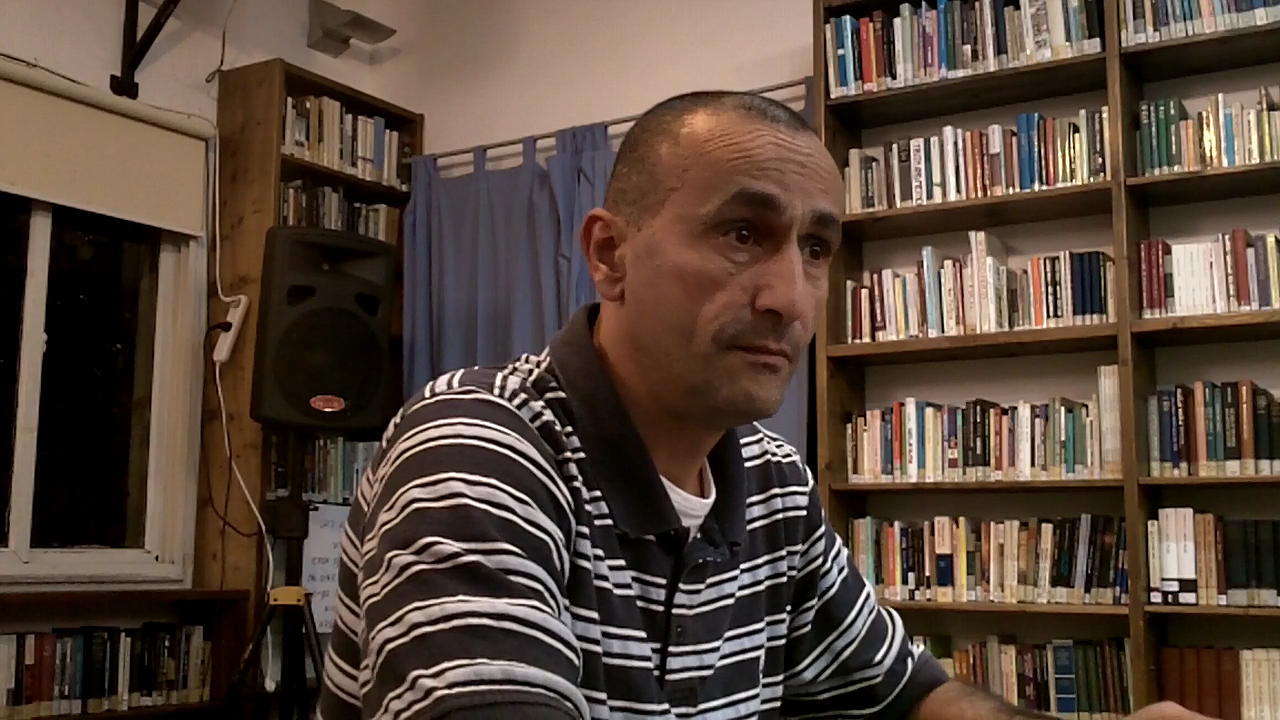 Dr. Zohar Raviv